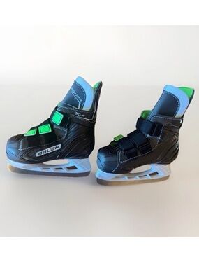 Bauer XLS Youth Ice Hockey Skates Black Green Size 6.0 Hook & Loop Closure NIB